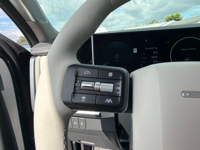 New 2027 Phantom Black Hyundai Limited image 23