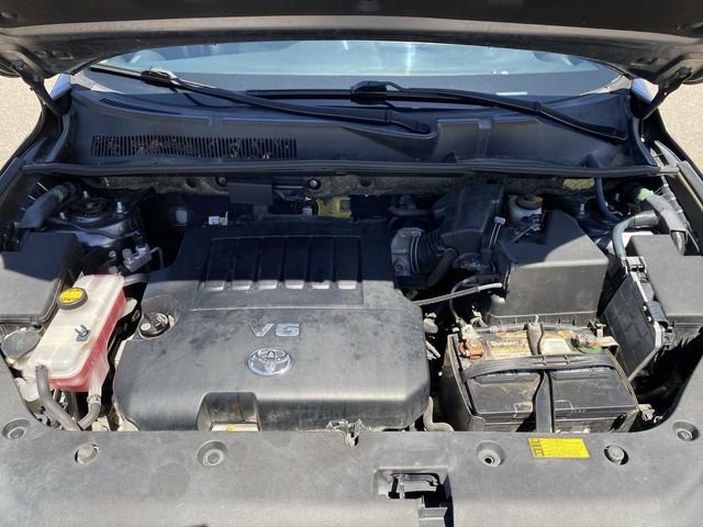 Used 2010 Gray Toyota Sport image 29
