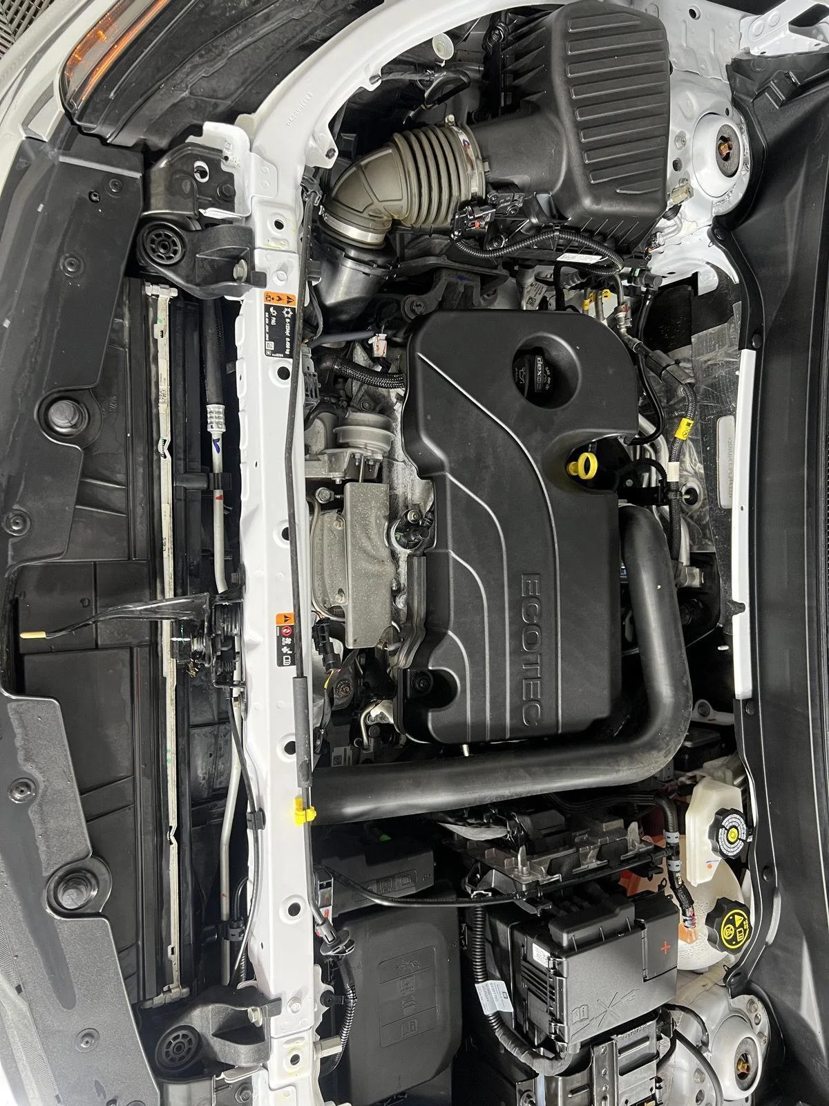 Used 2023 Summit White Chevrolet LS image 17