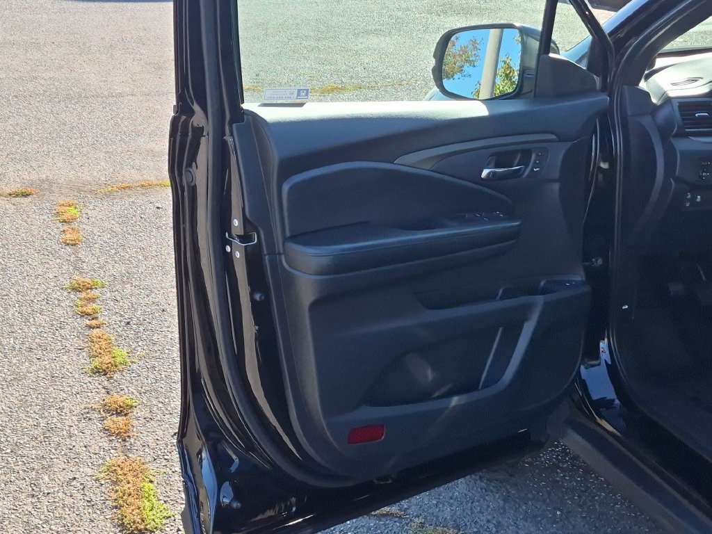 Certified Used 2019 Black Honda EX-L image 10