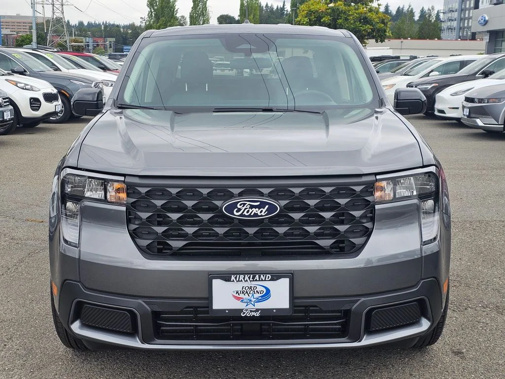 New 2025 Carbonized Gray Metallic Ford XLT image 2