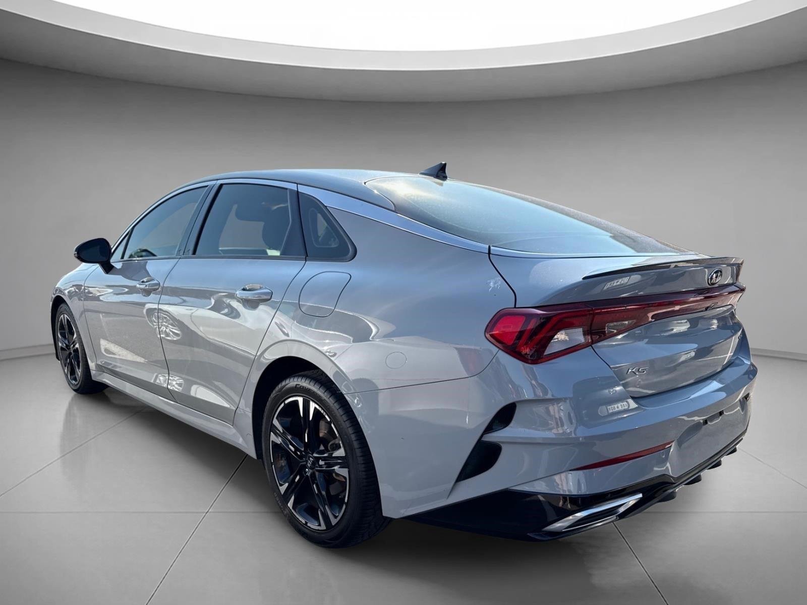 Used 2021 Wolf Gray Kia GT-Line image 8