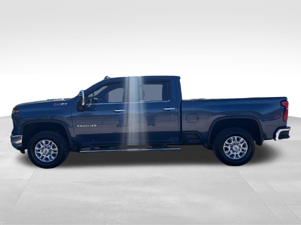 Used 2025 Blue Chevrolet LTZ image 2