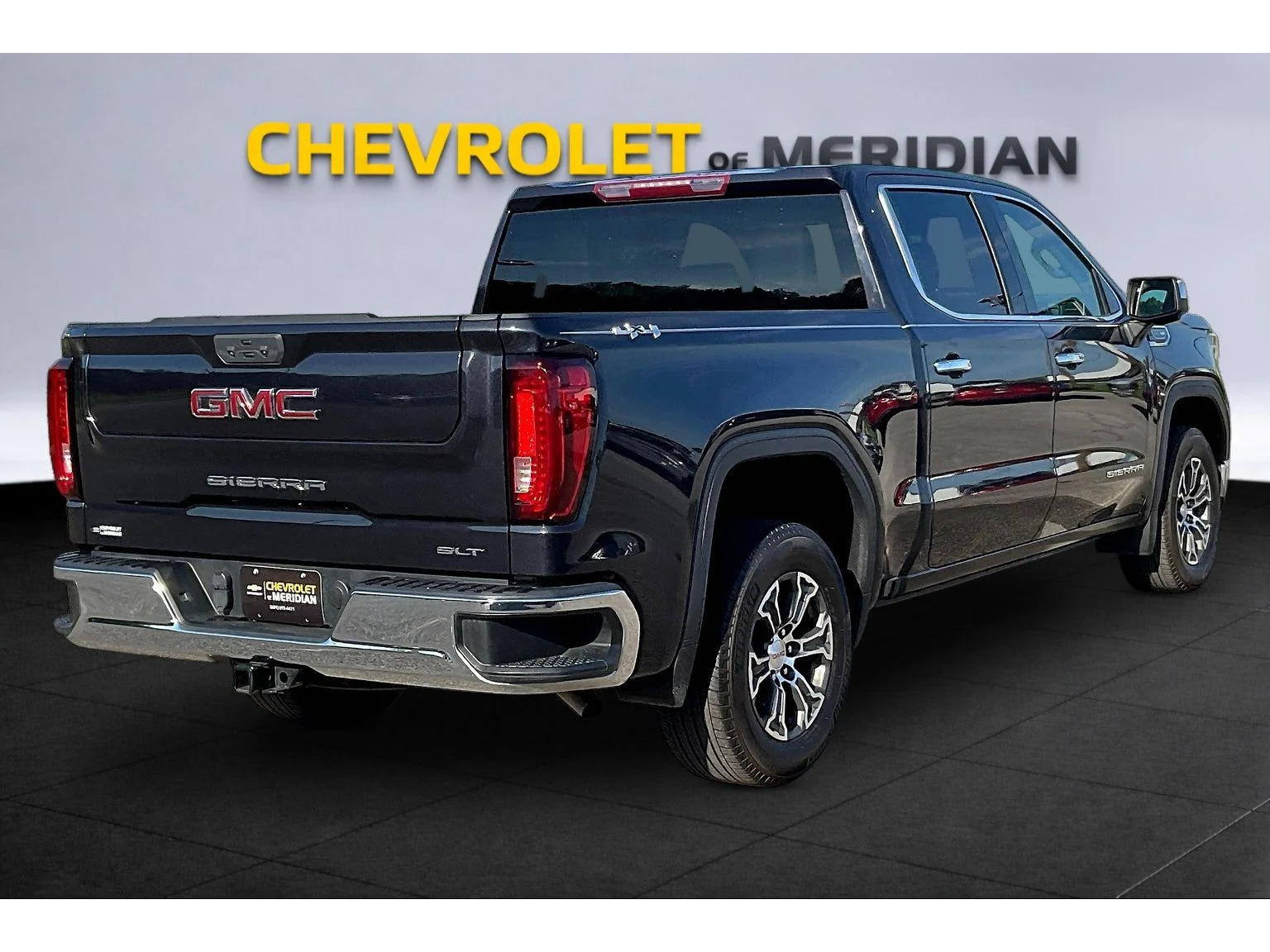 Used 2024 Titanium Rush Metallic GMC SLT image 10