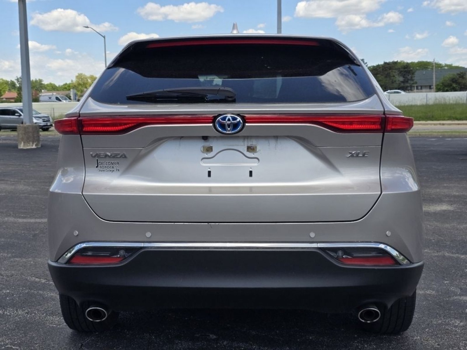 Used 2024 Titanium Toyota XLE image 15