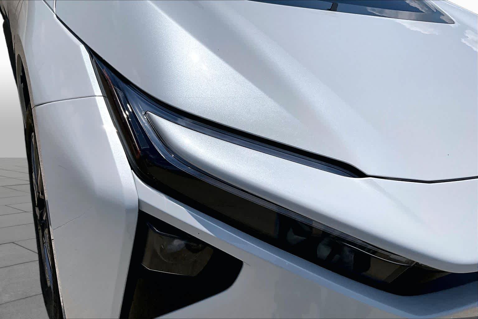 New 2026 Wind Chill Pearl Toyota XLE image 21