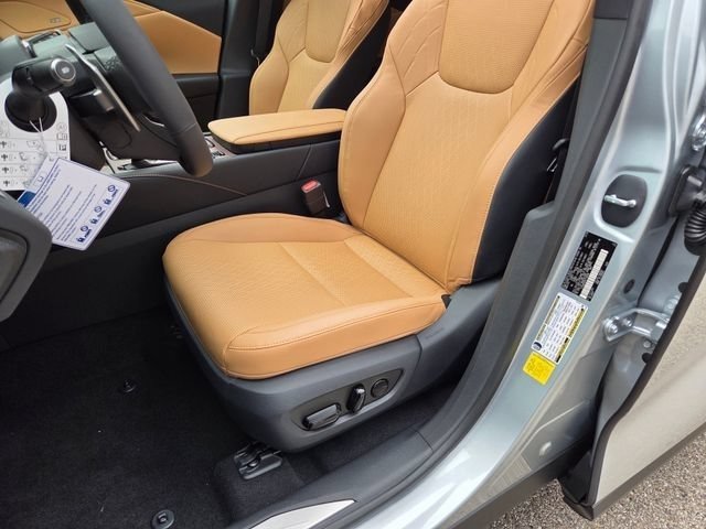 New 2026 Iridium Lexus PREMIUM PLUS image 6