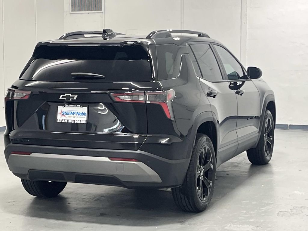 2027 Chevrolet Equinox LT - Photo 8