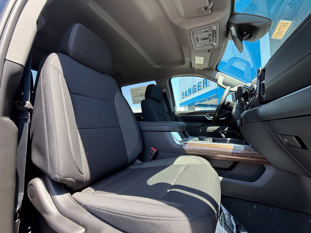 2026 Chevrolet Silverado 2500 HD LT view 14