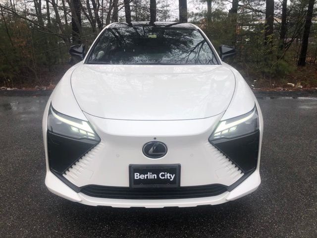 Used 2023 White Lexus 450e Premium image 9