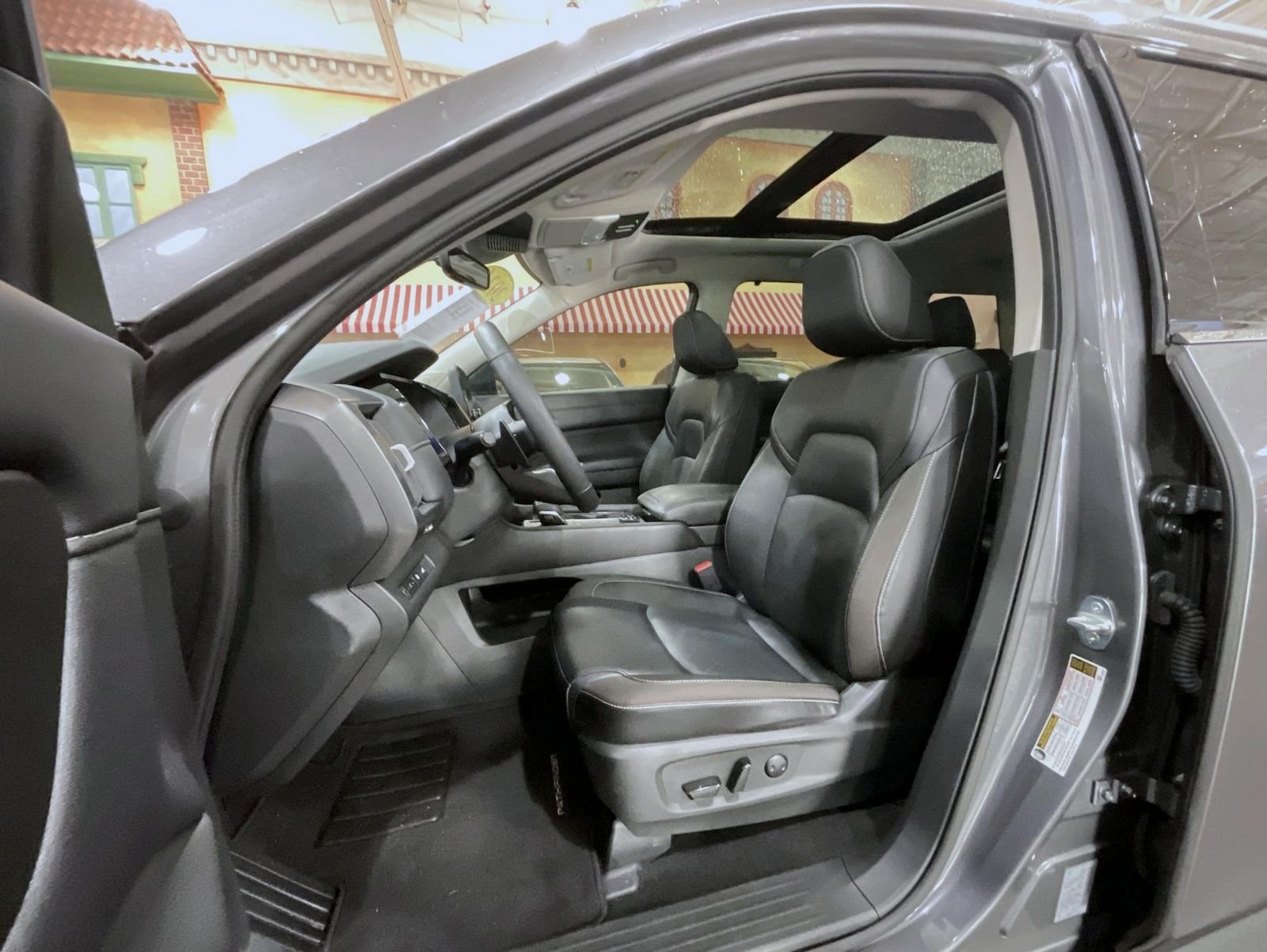 Used 2024 Gray Nissan SL image 10