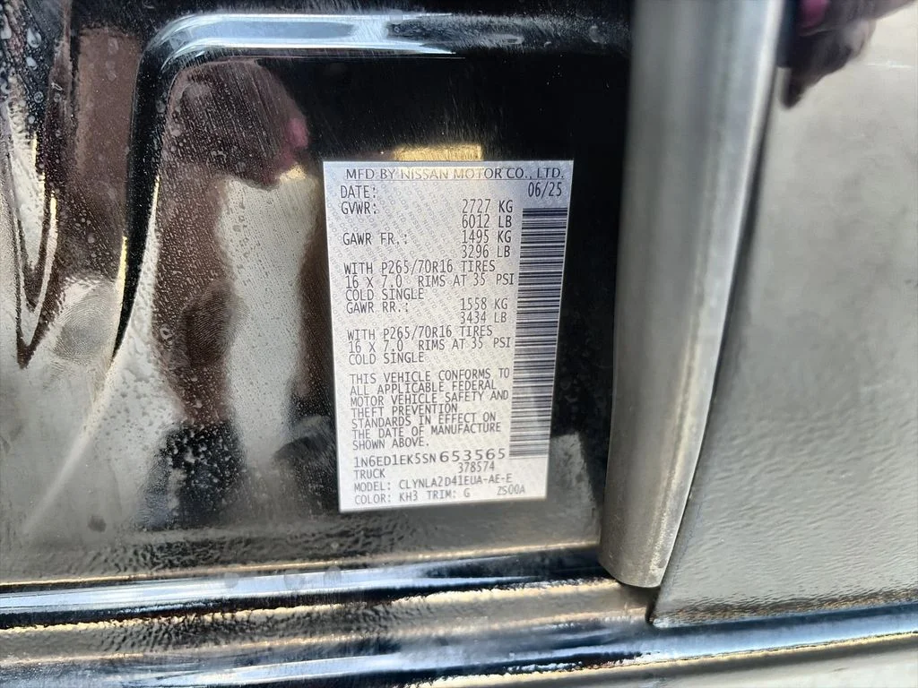 Used 2025 Black Nissan S image 35
