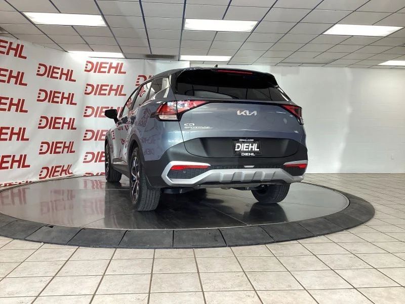 Used 2025 Silver Kia EX image 5