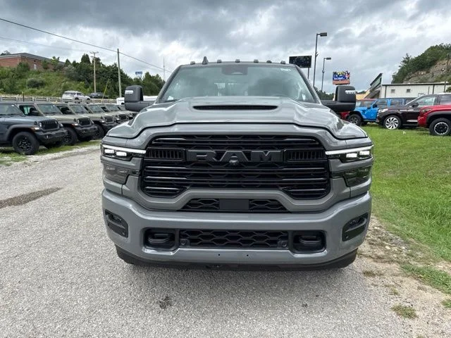 New 2026 Ceramic Gray Clear-Coat Exterior Paint RAM Laramie image 8
