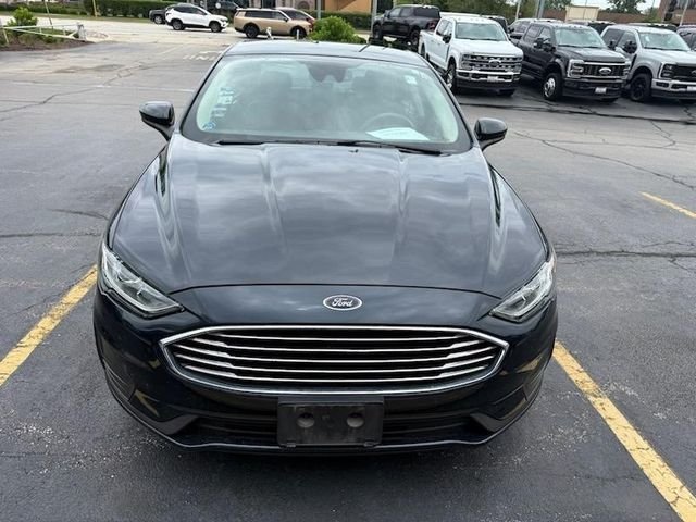 Used 2020 Blue Ford SE image 2
