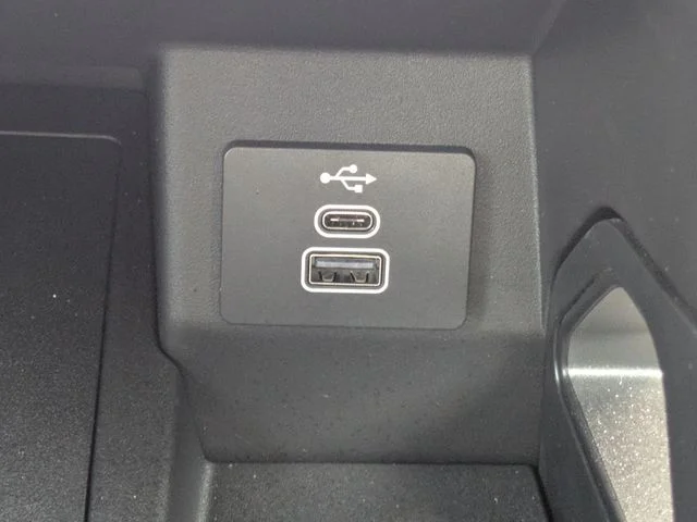 Certified Used 2025 Oxford White Ford XL image 21