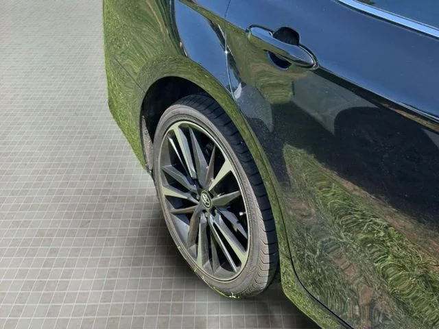 Used 2019 Black Toyota XSE V6 image 13