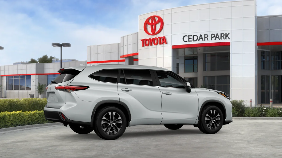 New 2026 Wind Chill Pearl Toyota XLE image 11