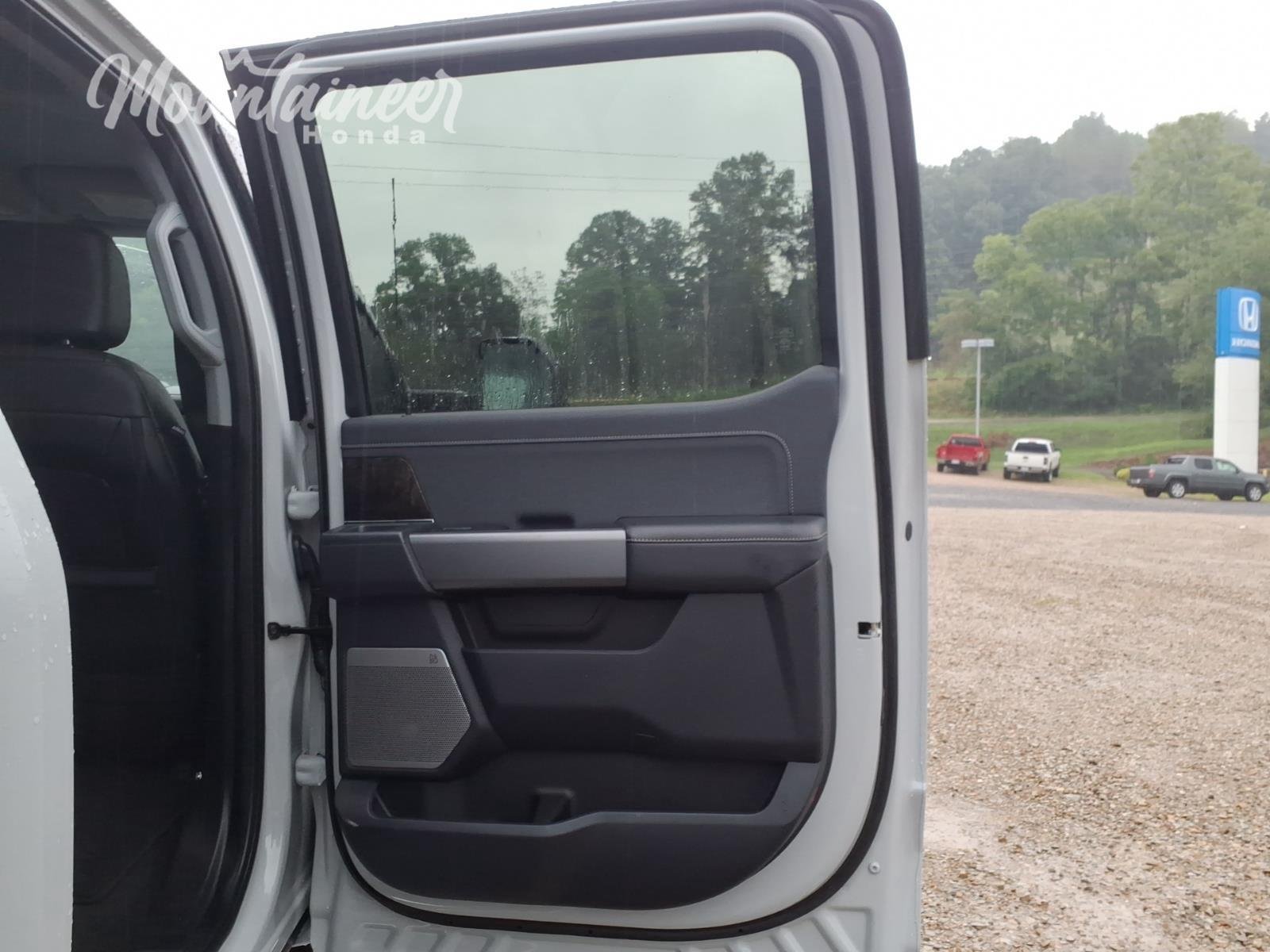 Used 2026 Avalanche Gray Ford LARIAT image 22