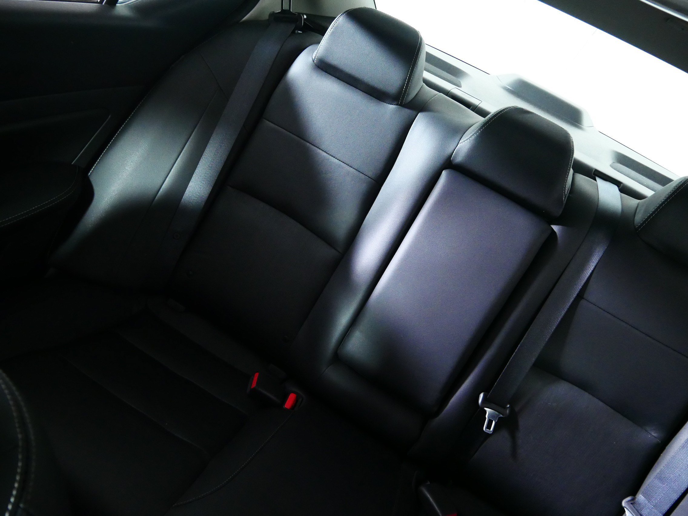 Used 2020 Super Black Nissan 2.0 Platinum image 12
