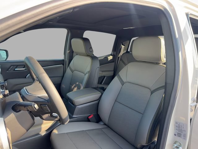 2026 Chevrolet Colorado ZR2 - Photo 16