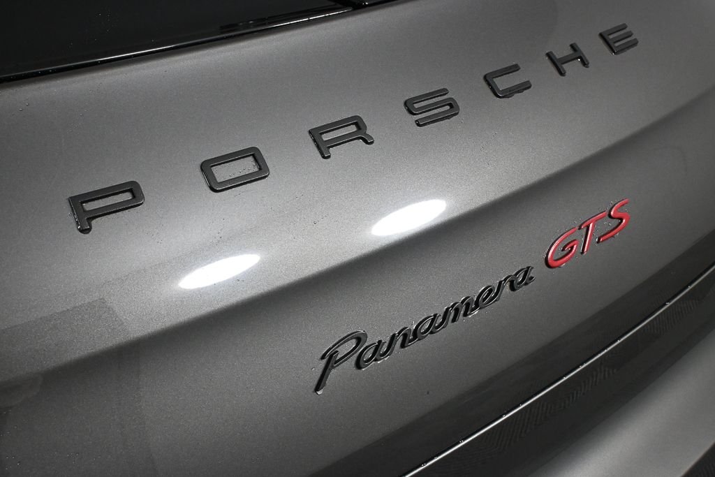Used 2015  Porsche GTS image 26