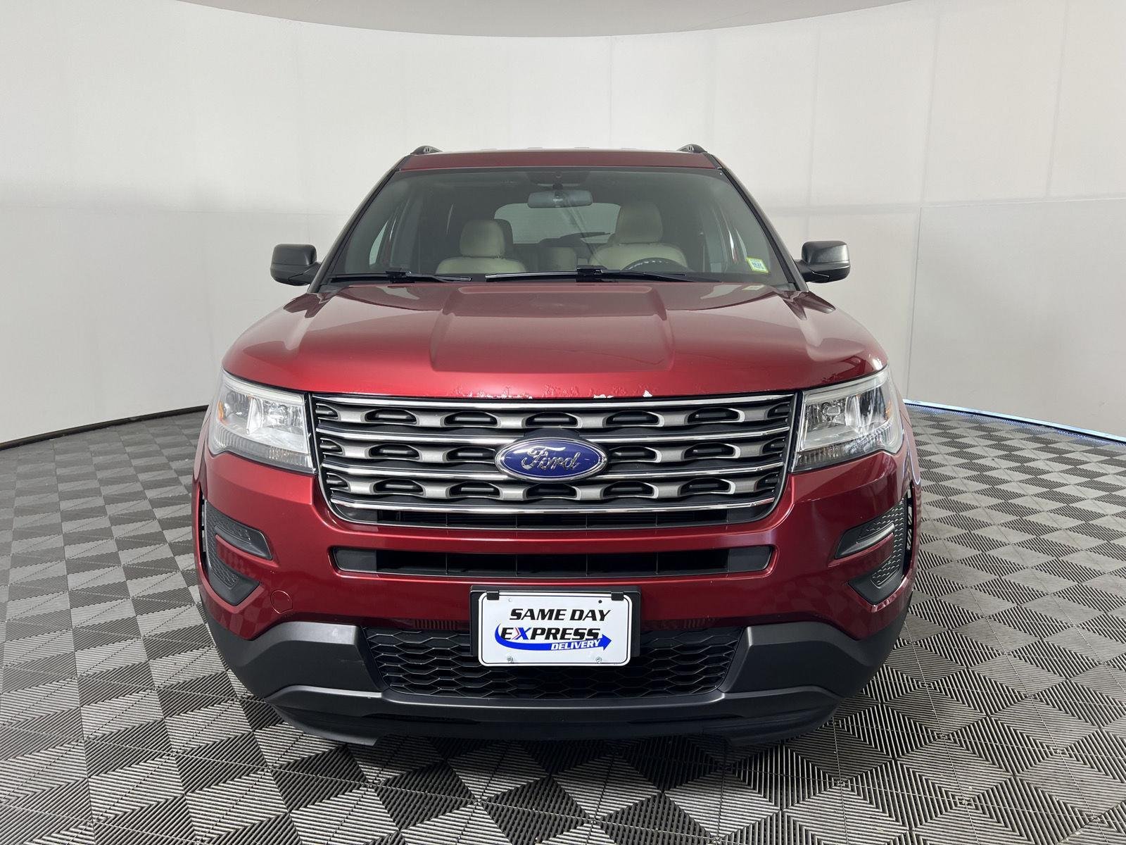 Used 2017 Ruby Red Metallic Ford  image 31