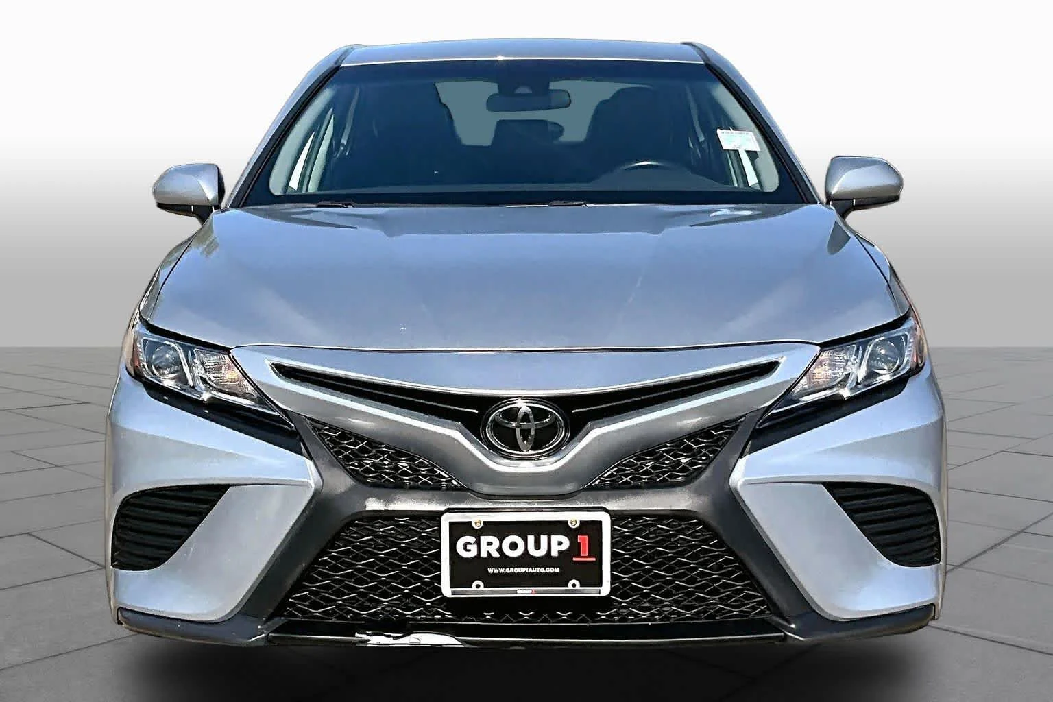 Used 2020 Celestial Silver Metallic Toyota SE image 4