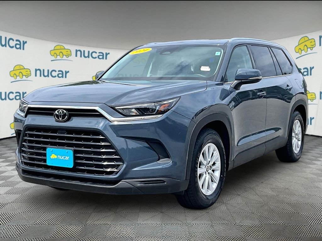 Used 2024 White Toyota XLE image 3