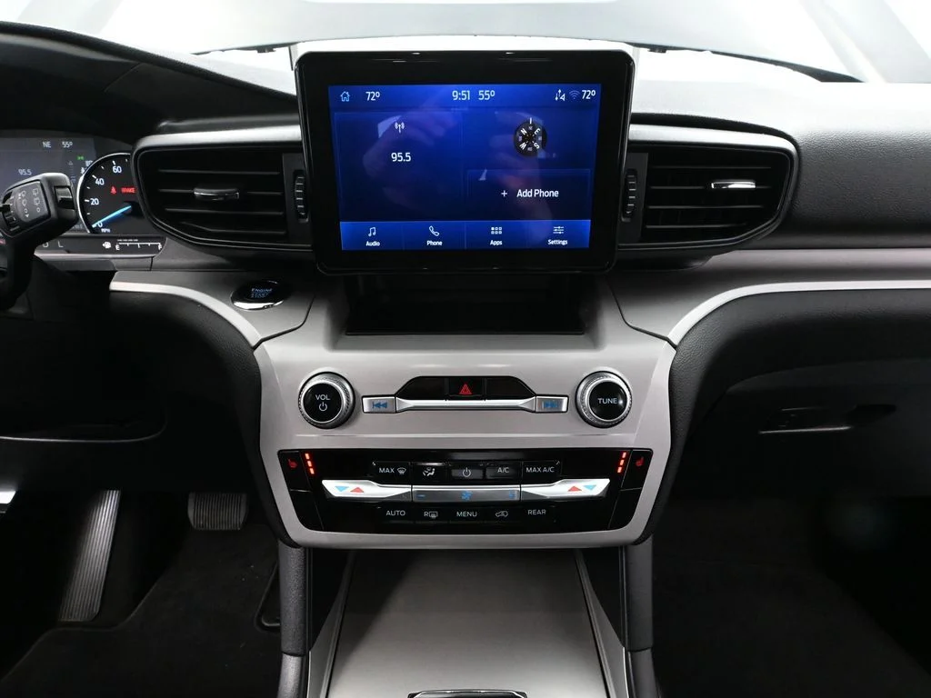 2023 Ford Explorer XLT - Photo 31