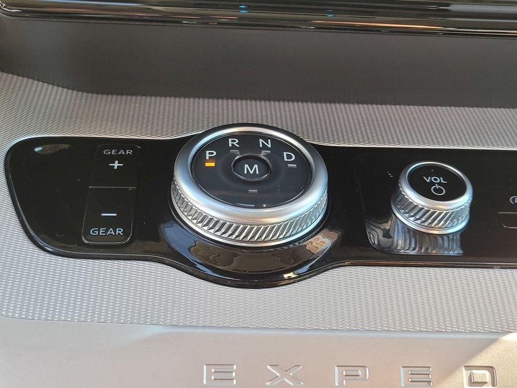 Used 2025 Silver Ford Active image 20
