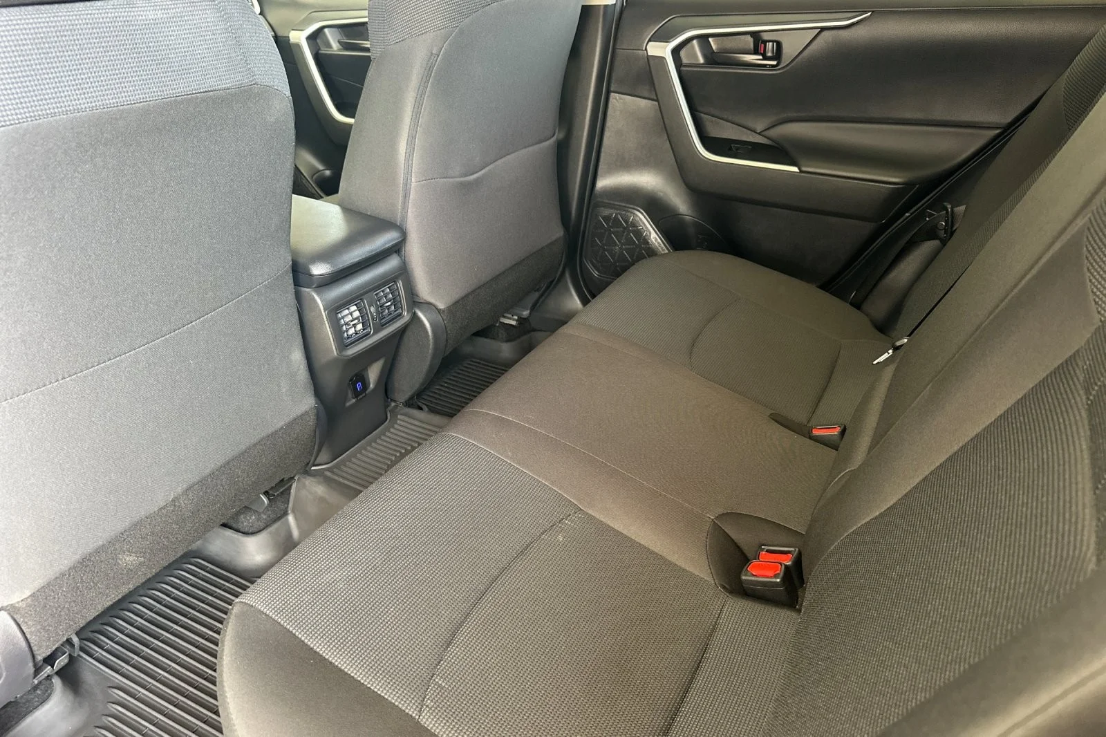 Certified Used 2025 MAGNETIC GRAY Toyota LE image 11