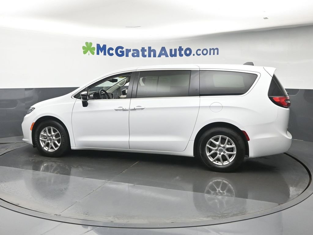 Used 2024 White Chrysler Touring L image 25