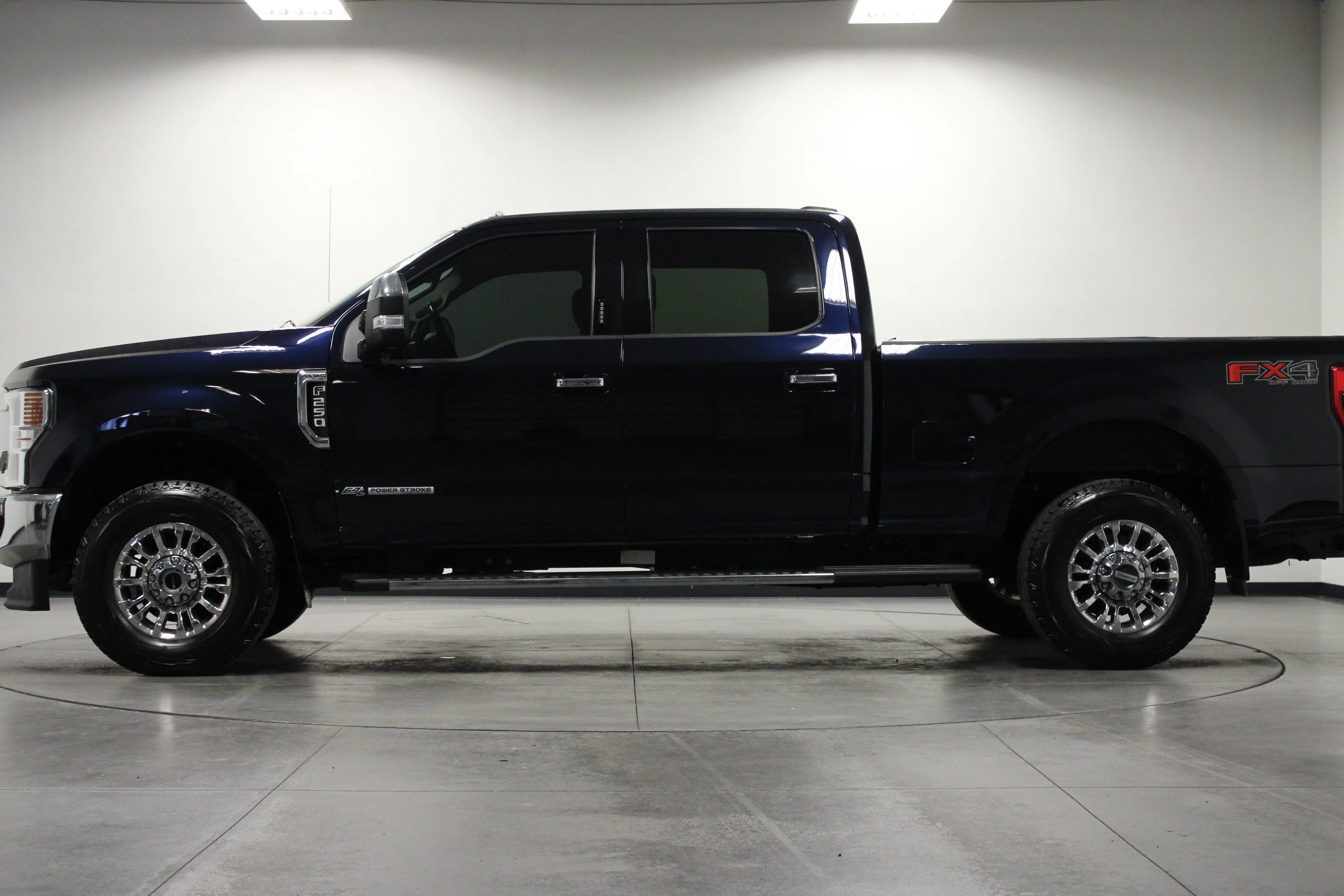 Used 2021 Antimatter Blue Metallic Ford LARIAT image 7