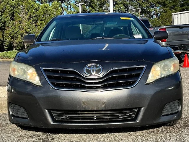 Used 2010 Gray Toyota LE image 2
