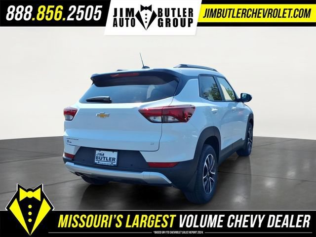 New 2026 Summit White Chevrolet LT image 22