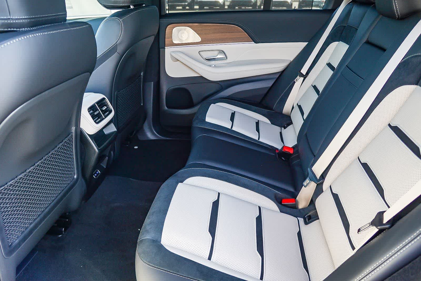 New 2026 Polar White Mercedes-Benz AMG® GLE 63 S image 22