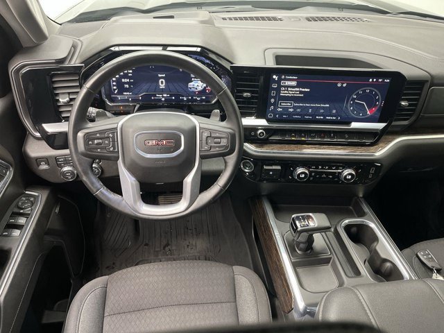 Used 2024 Onyx Black GMC Elevation image 15