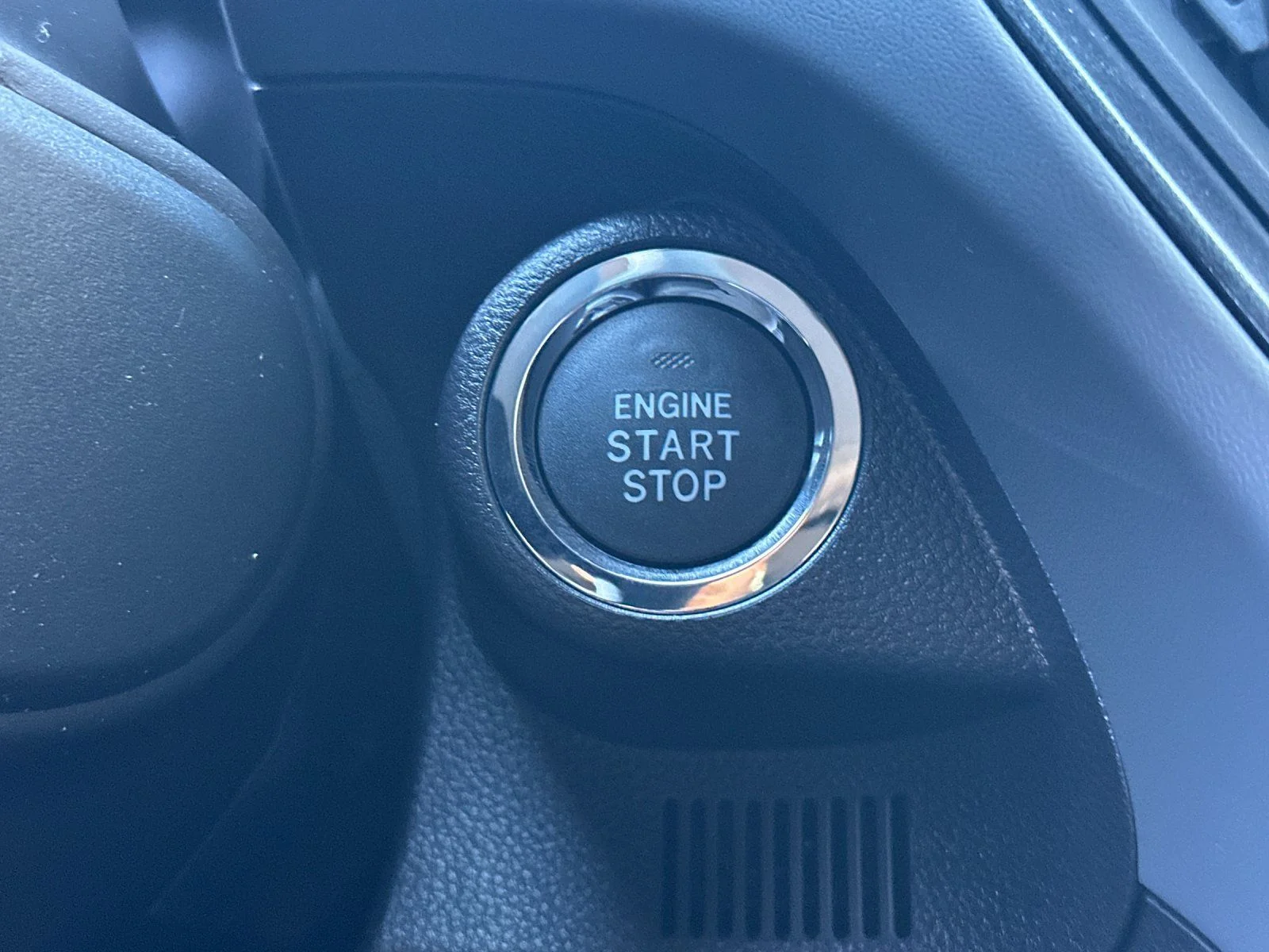New 2026 MAGNETITE GRAY PEARL Subaru Premium image 26