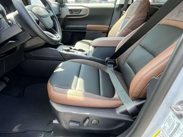 New 2026 Space White Metallic Ford Outer Banks image 7