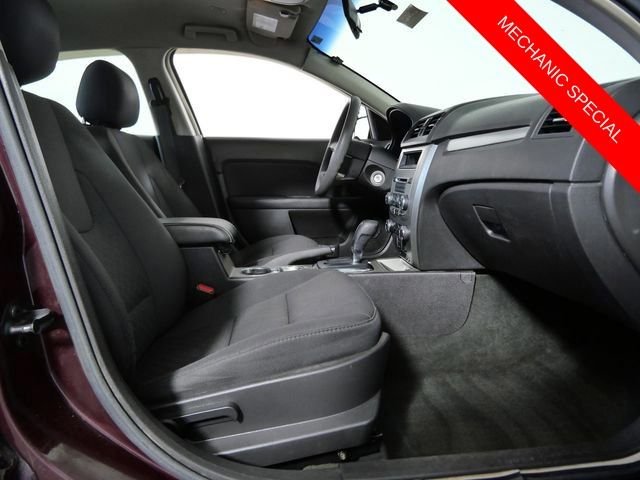 Used 2012 Red Ford SE image 10