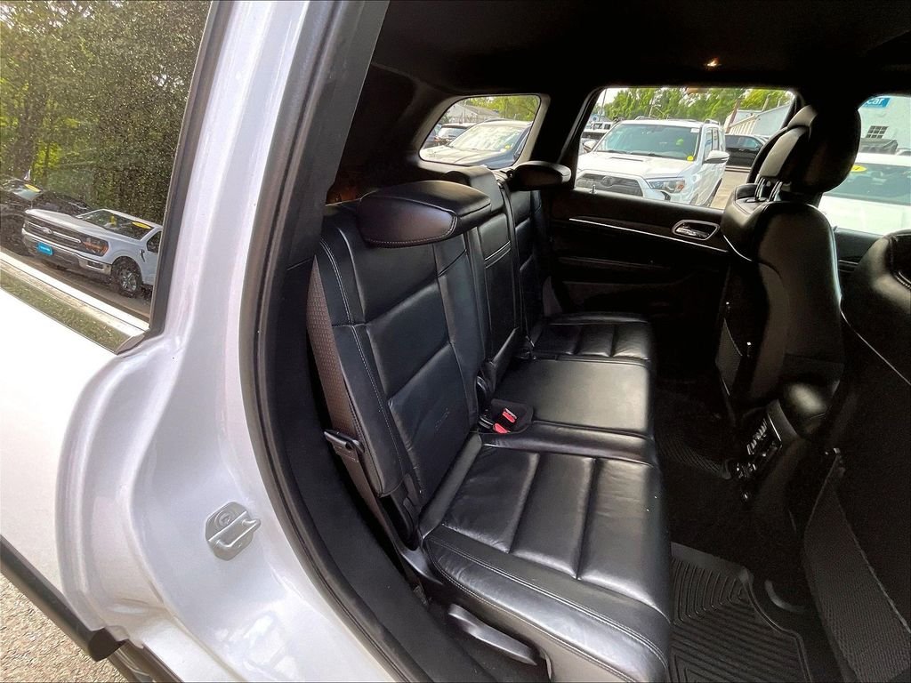 Used 2020 White Jeep Limited image 19