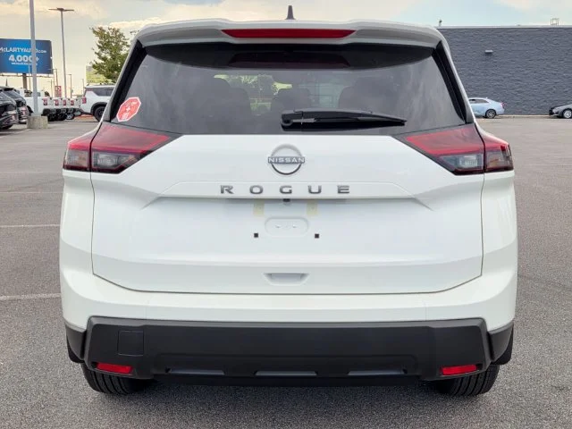 New 2026 Glacier White Nissan S image 7