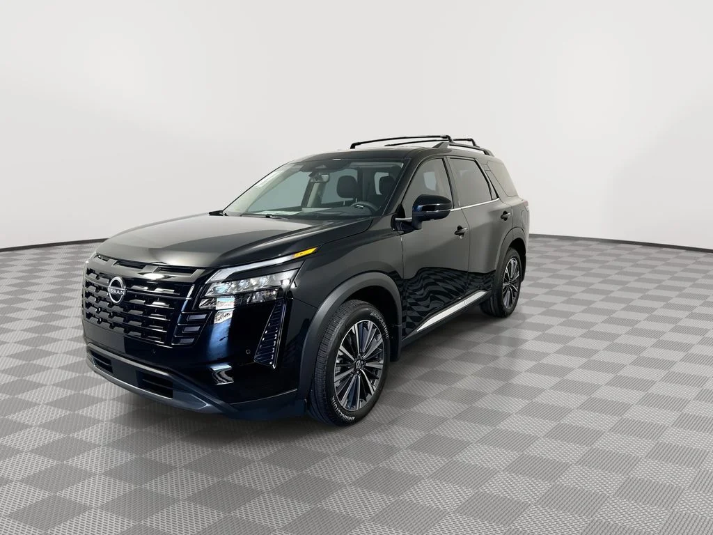 New 2026 Black Nissan Platinum image 4