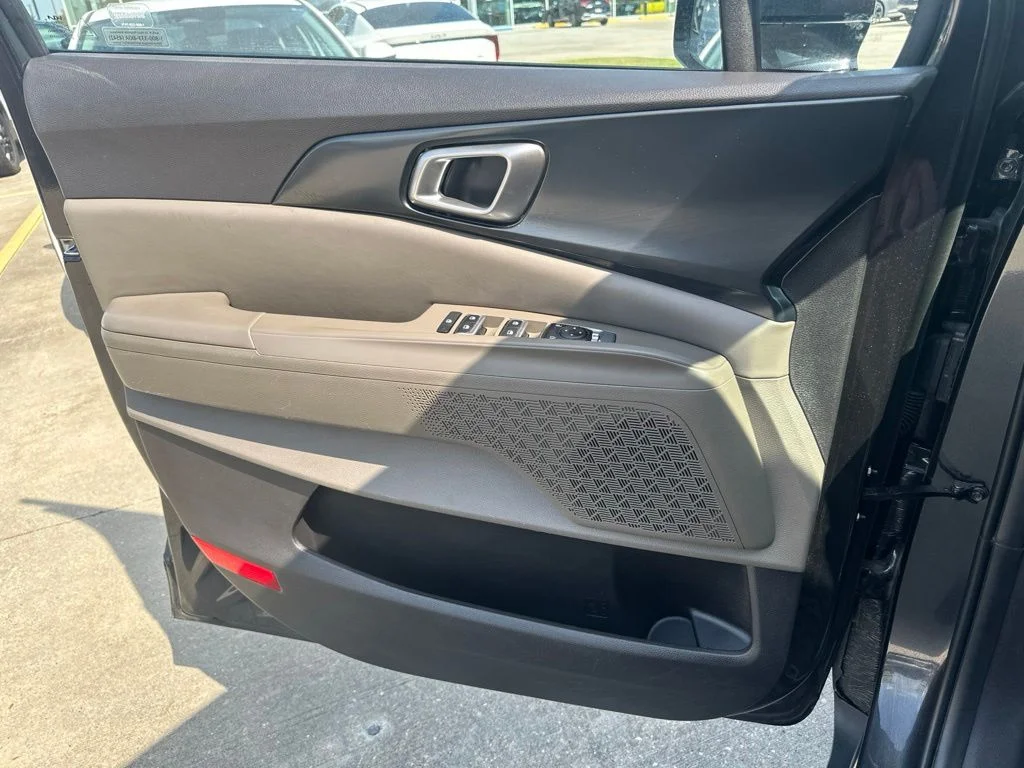 Used 2025 Gray Kia LXS image 19