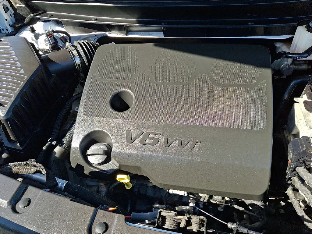 Used 2023 White Chevrolet LT image 30