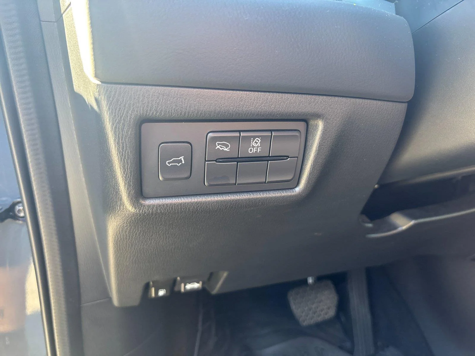 Used 2024 Polymetal Gray Metallic Mazda 2.5 S Carbon Edition image 17