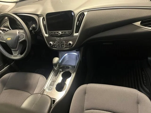 Used 2023 Mosaic Black Metallic Chevrolet LT image 17