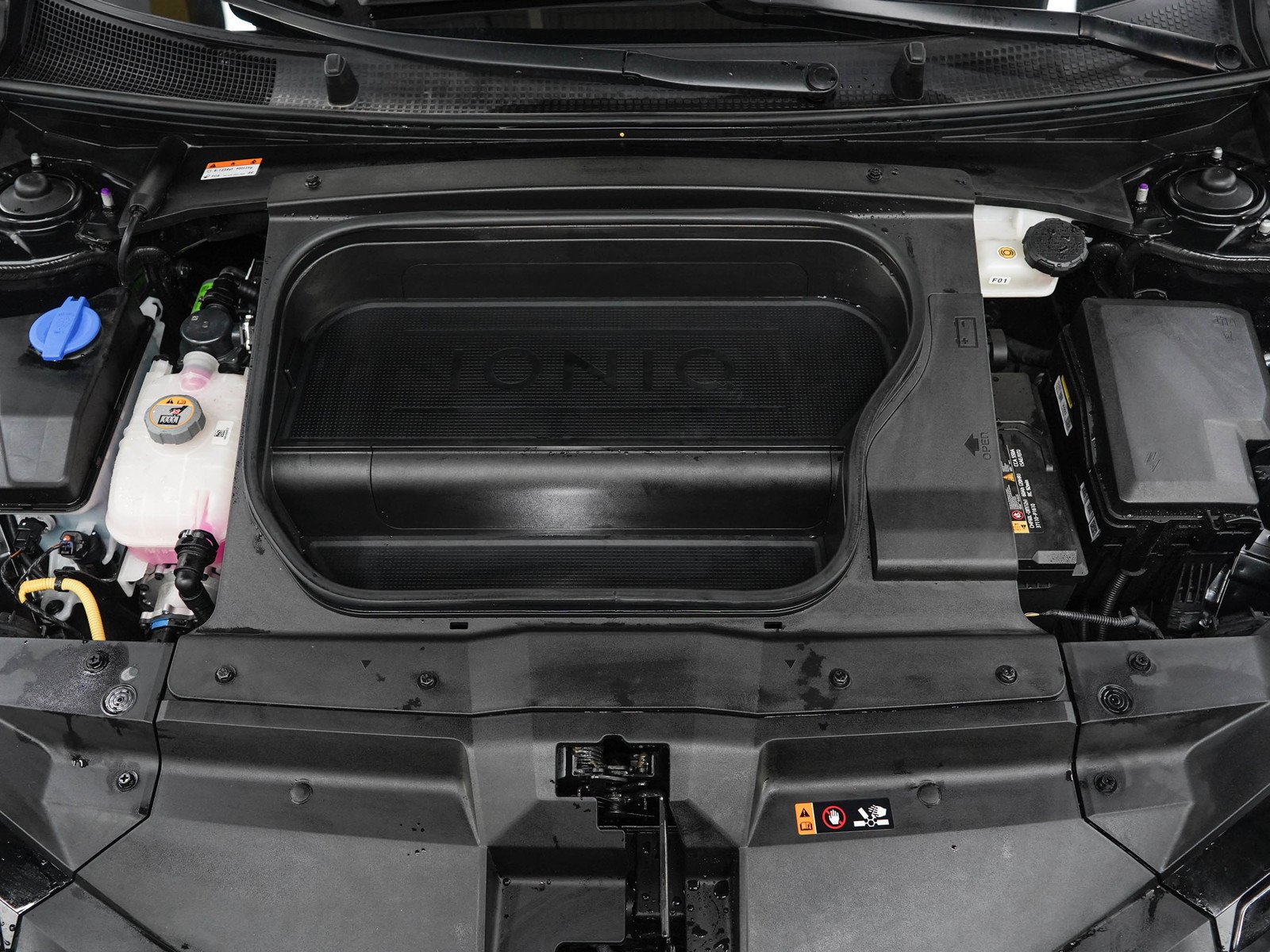 Used 2023 Onyx Black Hyundai SEL AWD image 31