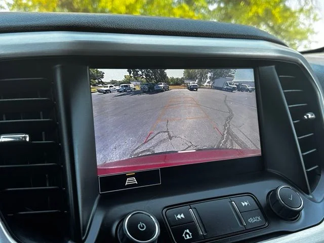 2023 GMC Acadia SLT - Photo 11